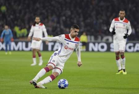 也用实际行 也用实际行